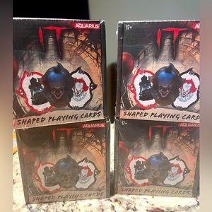 IT shaped playing cards